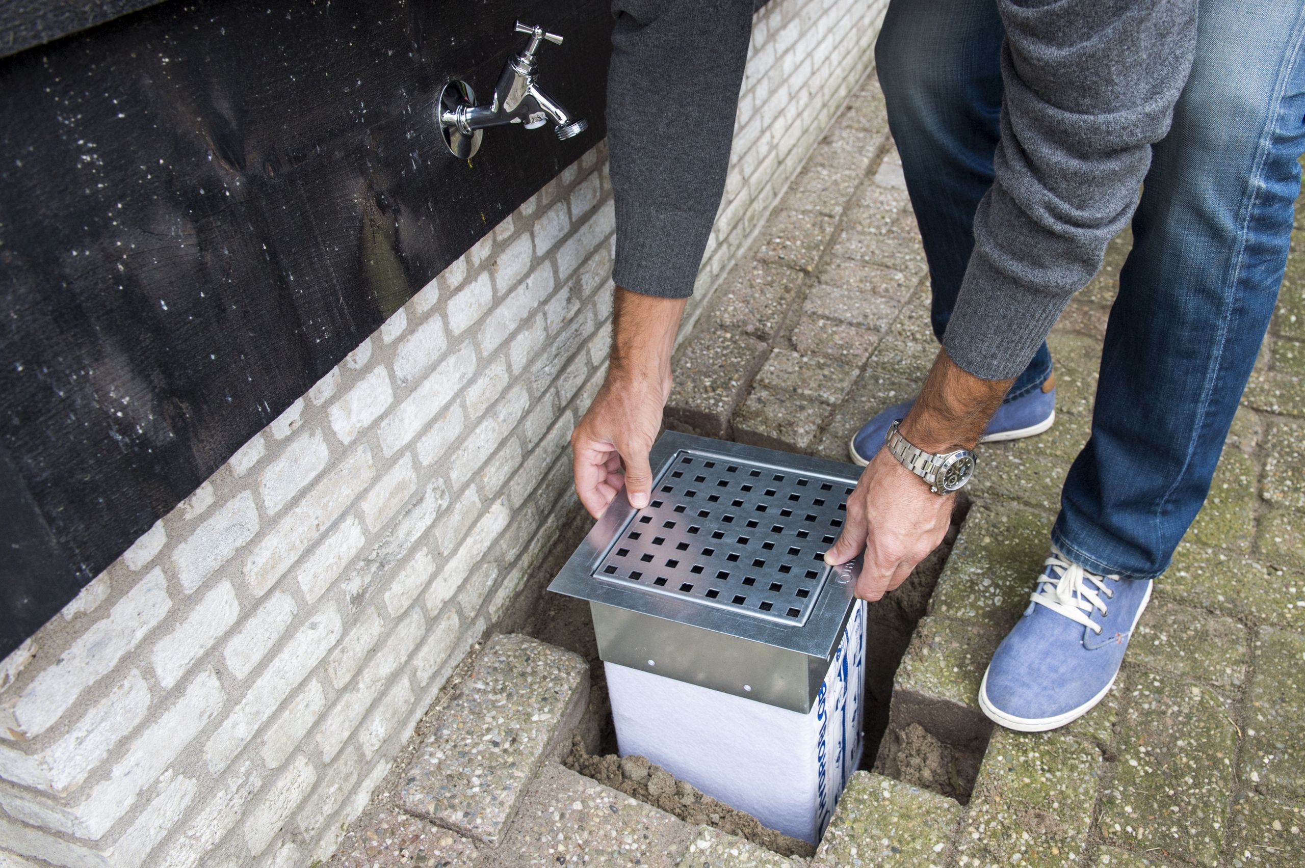 logica satelliet Kan worden berekend Waterafvoer in uw tuin en op uw terras! | Steenhandel Geurds